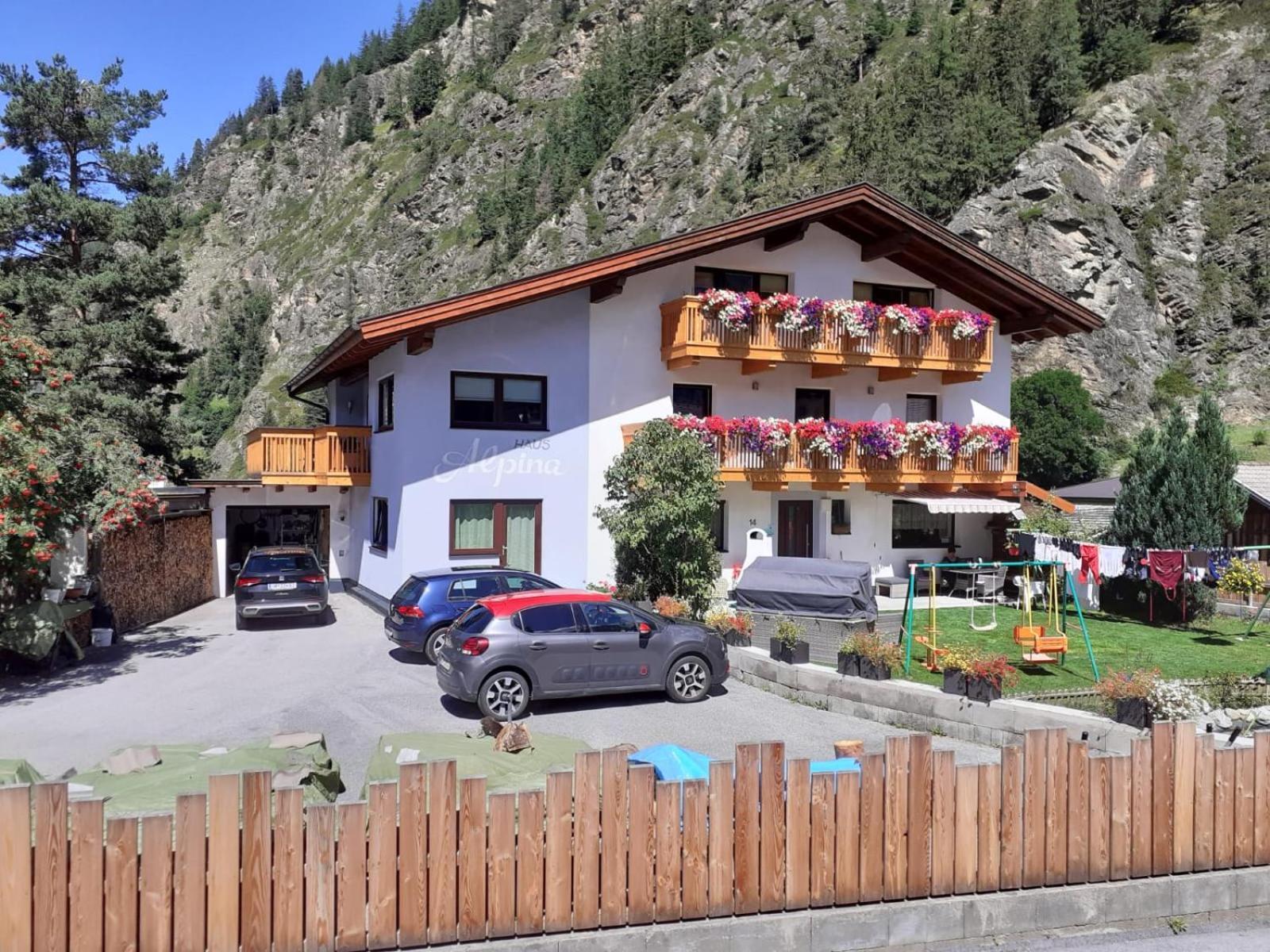 Hotel Haus Alpina Längenfeld Exteriér fotografie